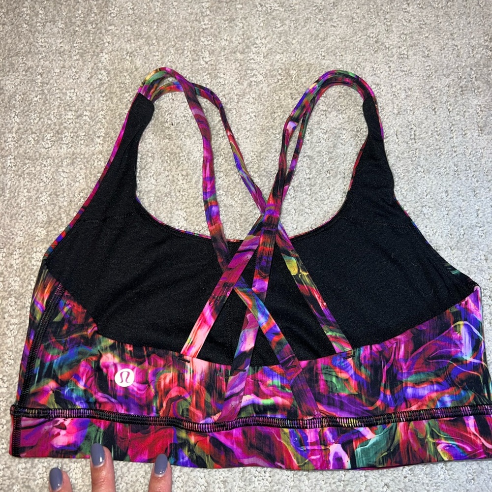 Lululemon sports bra